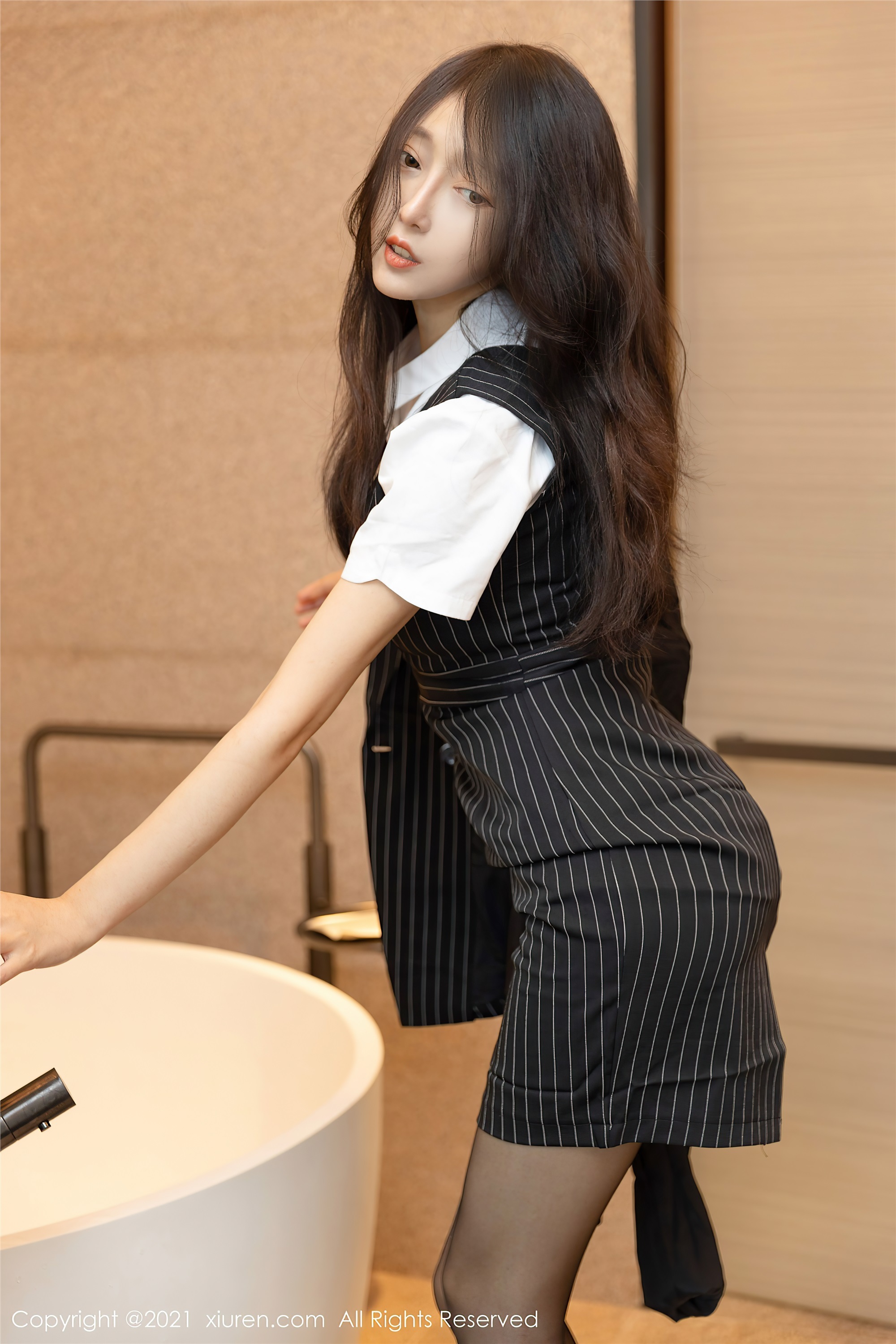 XIUREN秀人网 2021.07.16 No.3679 玥儿玥er